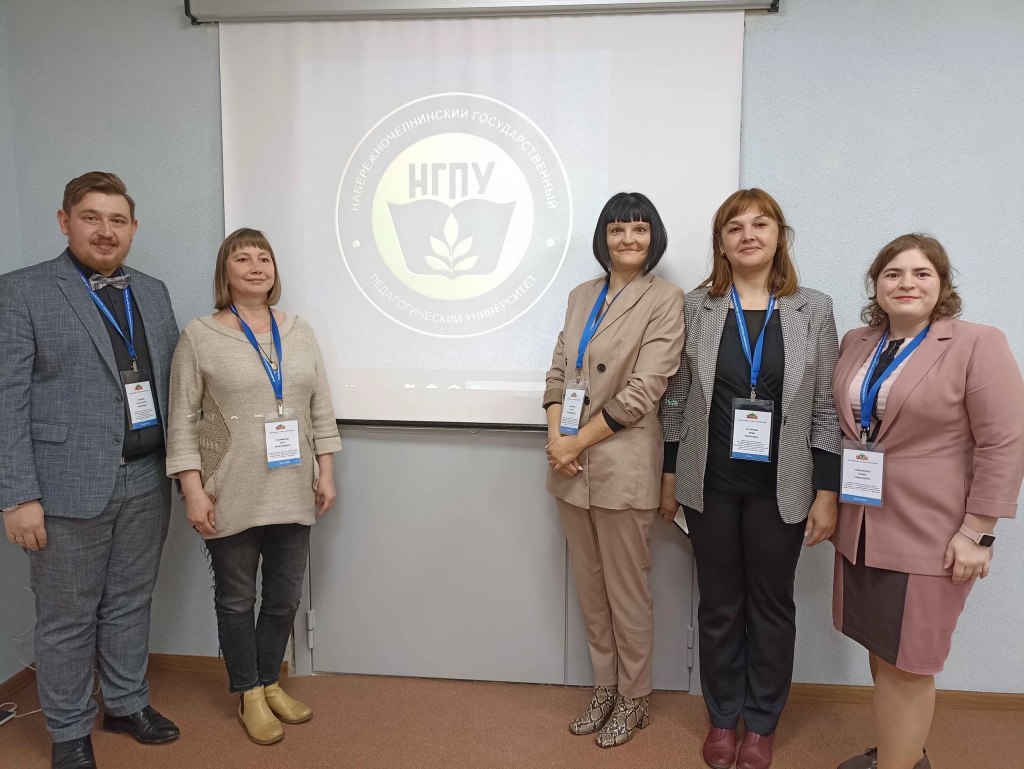 Взаимодействие федеральных центров научно-методического сопровождения  педагогических работников по направлению «Научно-методическая поддержка  учителей сельских школ» - Ярославский государственный педагогический  университет имени К.Д.Ушинского